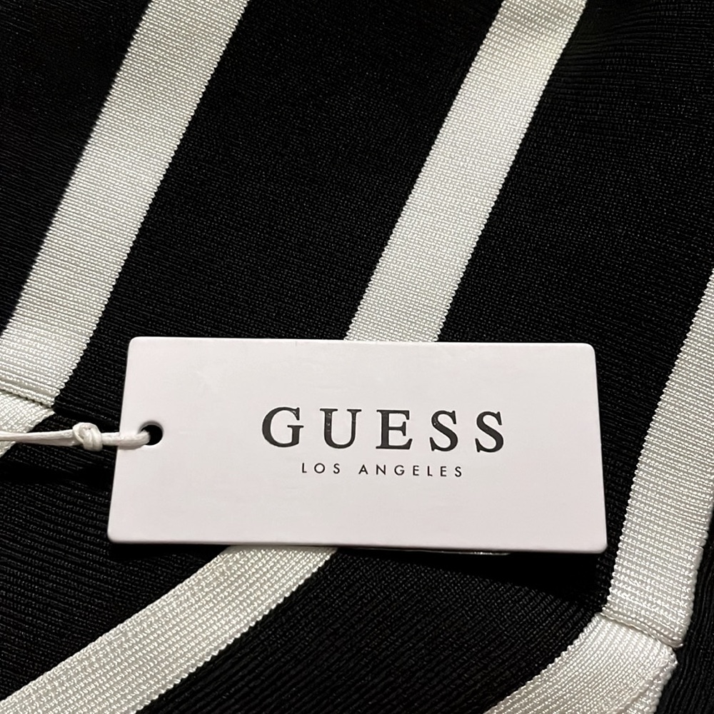 Sz 8 GUESS INES BLACK DRESS Fitted and Flared Stretchy Fabric - Picture 8 of 10